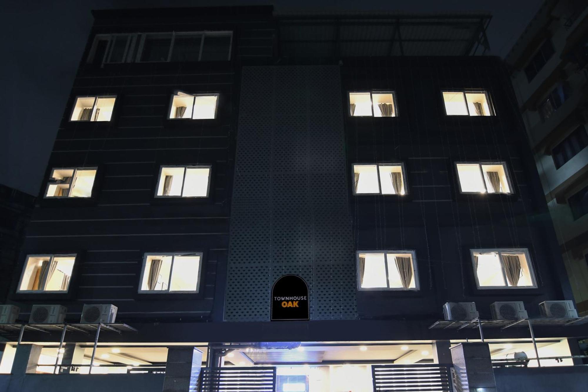 Super Townhouse Oak Sayhallo Ecstasy Bhubaneswar Eksteriør bilde